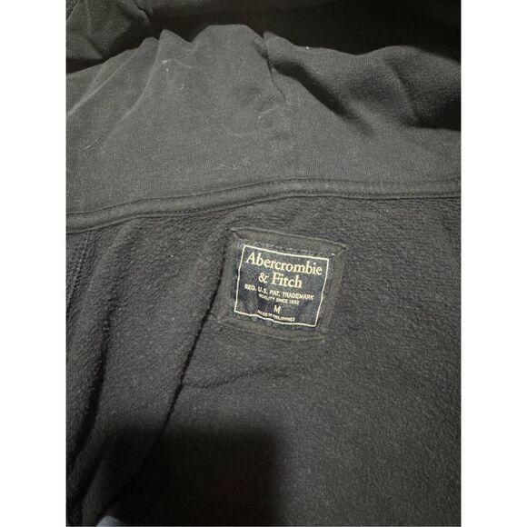 Abercrombie & Fitch M hoodie logo on the front zip up - Picture 4 of 6